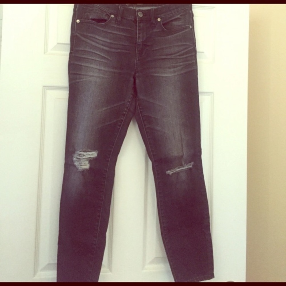 Madewell distressed black jeans